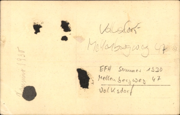 Photo PC Hamburg Wandsbek Volksdorf, residential building Mellenbergweg 47, residents, summer 1930
