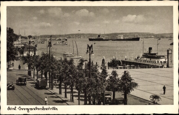 Postcard Kiel, view of the Seegarten Bridge, steamer