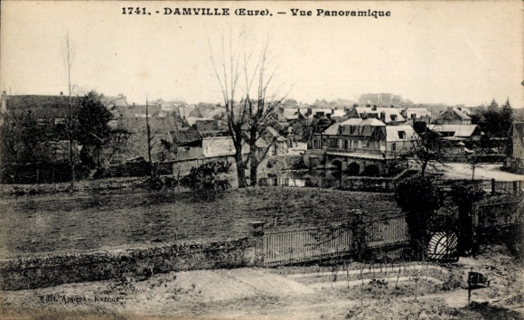 Postcard Damville Eure, panoramic view of Damville, houses, nature
