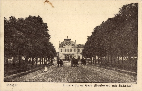 Postcard Ploesti Ploiești Romania, boulevard, train station