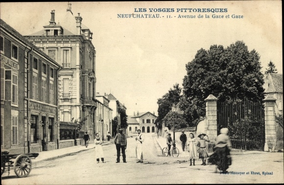 Postcard Neufchâteau Lothringen Vosges, Avenue de la Gare and Gare