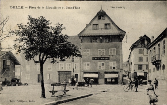 Postcard Delle Territoire de Belfort, Republic Square, Grand'Rue, Café Decrot,