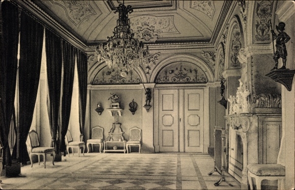 Ak Weesenstein Müglitztal in Saksen, eetkamer in het kasteel