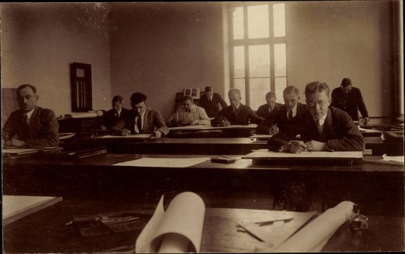 Photo Postcard Architects, Lessons, Classroom, Draft