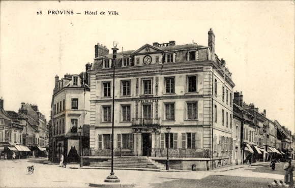 Ak Provins Seine et Marne, Hôtel de Ville, Altstadtgebäude, Straßenansicht, Schwarz-Weiß-Foto