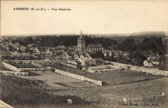 Ak Andrésy Yvelines, Stadtansicht von  Kirche, Häuser, Felder