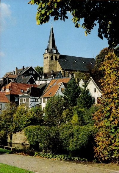 Ak Kettwig Essen im Ruhrgebiet, Teilansicht der Altstadt, Kirche