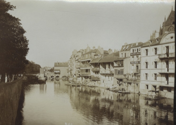 Original photo of Metz on the Moselle in France, Moselle section, Felsenstraße, around 1900