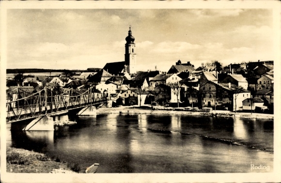 Ak Roding in der Oberpfalz, Gesamtansicht, Kirche, Brücke