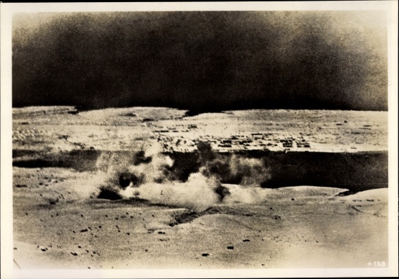 Foto Heinrich Hoffmann, Deutsche und italienische Truppen erstürmen Tobruk, Panzerschlacht, 1942