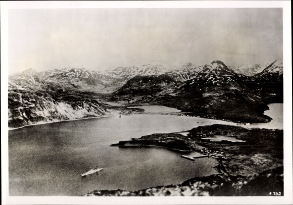 foto Heinrich Hoffmann, De Amerikaanse basis in Dutch Harbour, juni 1942