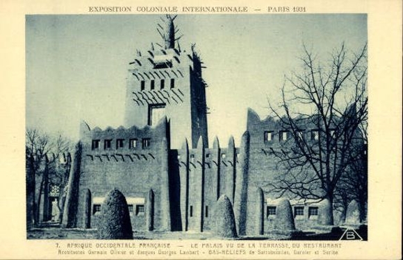 Set von 75 Ansichtskarten, Weltausstellung Paris, 1900, 1937