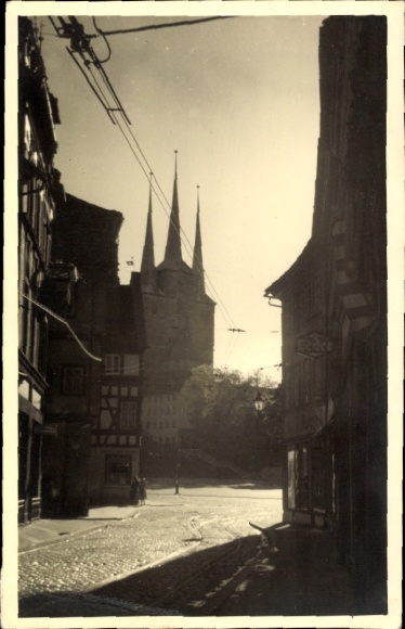 Postcard Erfurt in Thuringia, photograph of an alley, three towers, architecture