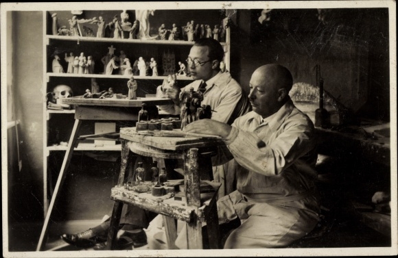 Postcard Goslar am Harz, builder of the marble art clock, workshop, sculptor