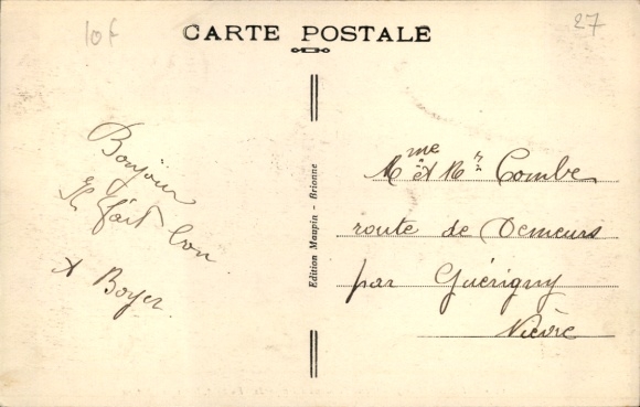 CPA Brionne Eure, Place Frémond des Essards, En Baut, le Vieux Château