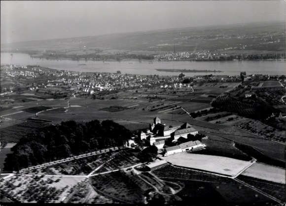 Postcard Geisenheim am Rhein Hessen, An aerial photograph of Geisenheim overlooking the Rhine, a...