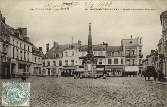 Postcard Gournay en Bray Seine Maritime, Place Nationale, Fountain