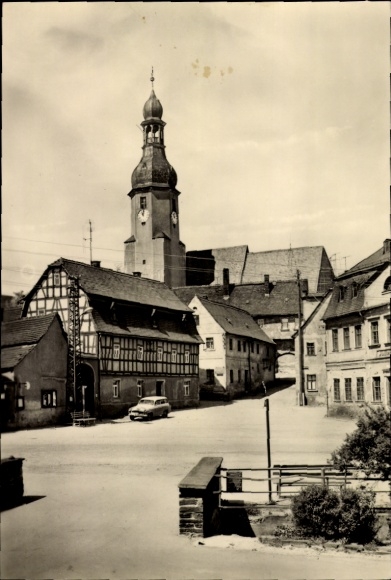Postcard Neumark in Saxony, church gate