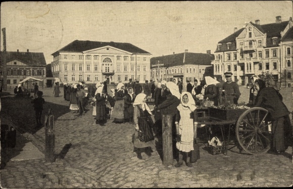 Postcard Jelgava Mitau Latvia, Market Square, National Costumes
