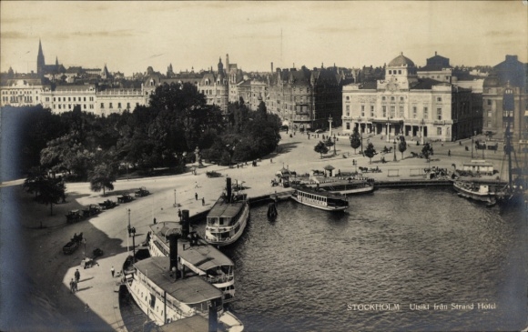 KP Sztokholm Szwecja, widok z hotelu Strand, widok na port, statki, widok na miasto