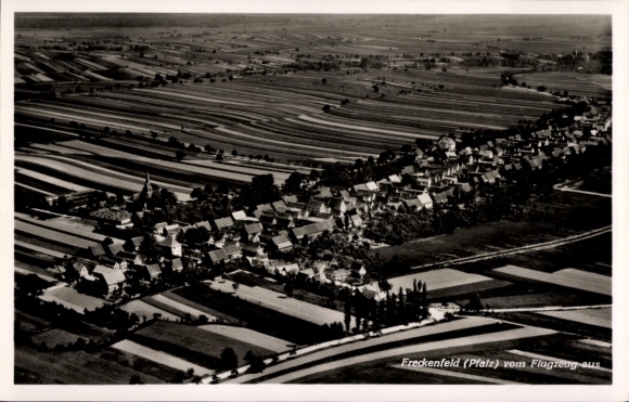 Postcard Freckenfeld in the Saarpfalz, aerial photograph