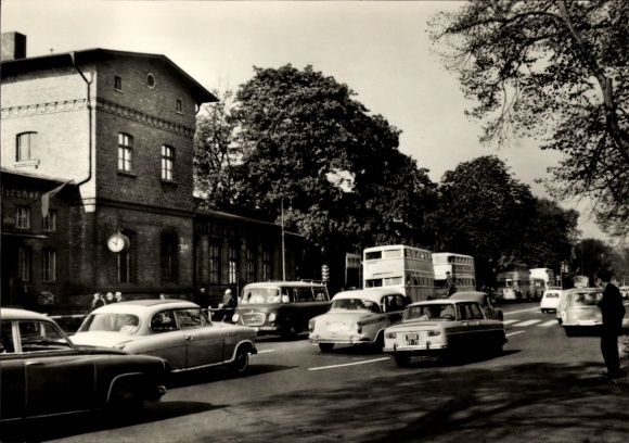 Postcard Berlin Treptow Adlershof, Adlergestell, S Bahnhof, traffic scene