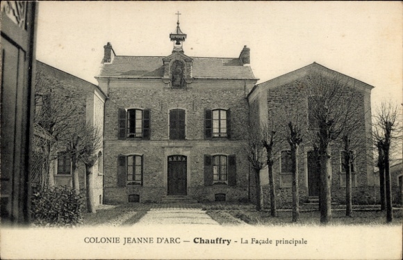 Ak Limons de Chauffry Seine et Marne, kolonie Jeanne d'Arc, hoofdgevel, gebouw