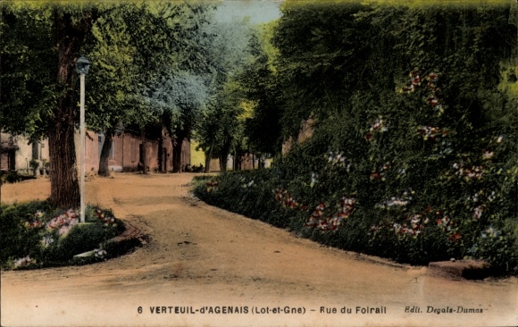 CPA Verteuil d'Agenais Lot et Garonne, Rue du Foirail