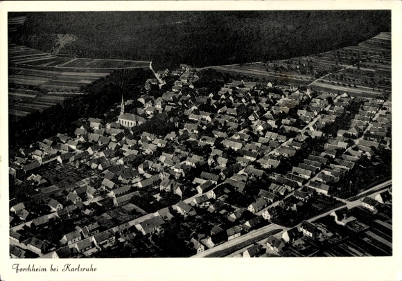 Postcard Forchheim (near Karlsruhe) Rheinstetten in Baden, aerial view of Forchheim, many houses, church