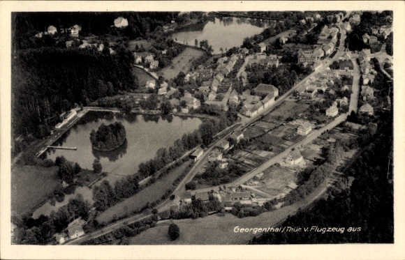 Ak Georgenthal in Thüringen, Luftbildaufnahme, Seenlandschaft, Stadtansicht, Umgebung von Georgen