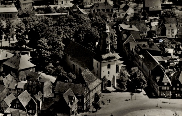 Ak Glückstadt an der Elbe, Ev.-luth. Stadtkirche, Fliegeraufnahme