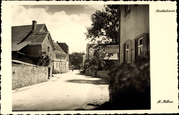 Postcard Geroldshausen in Lower Franconia, street section, houses