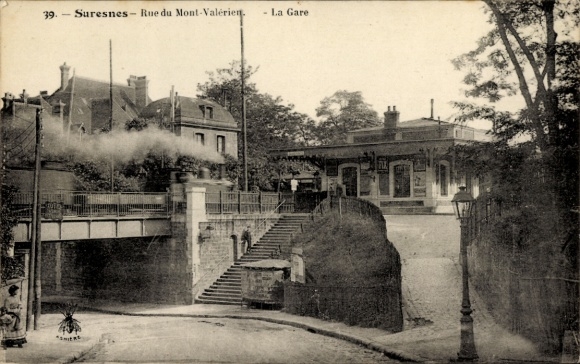 PC Suresnes Hauts de Seine, Rue du Mont Valérien, train station