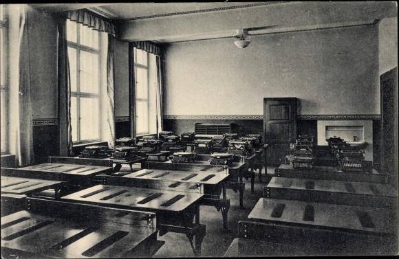 Postcard Dresden, commercial school, new school, typewriter room
