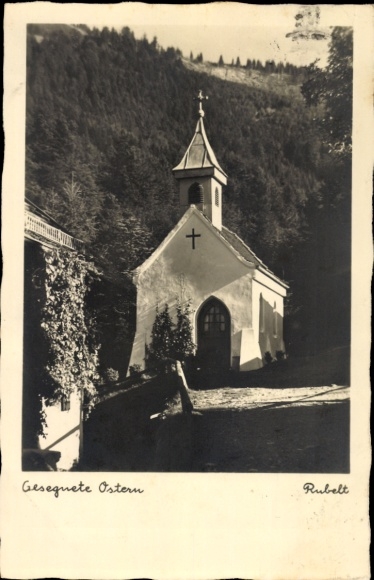 Ak Glückwunsch Ostern, Kirche, Wald, Straße