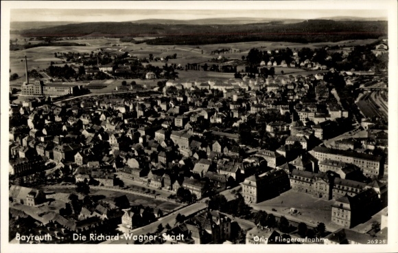 Postcard Bayreuth in Upper Franconia, aerial view of Richard Wagner's town, view of houses