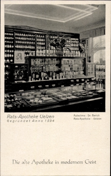 Postcard Uelzen in Lower Saxony, Rats-Apotheke, interior view