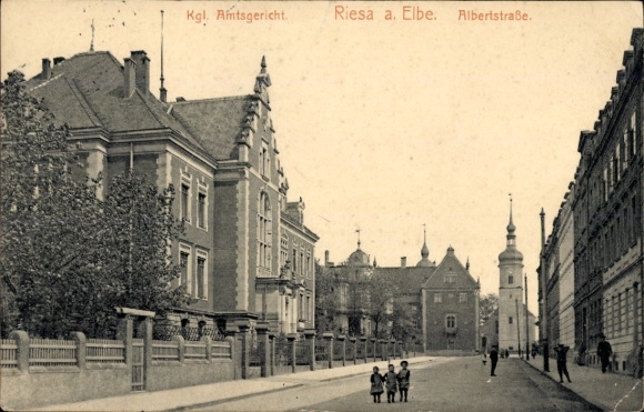Postcard Riesa an der Elbe Saxony, Royal District Court, Albertstraße