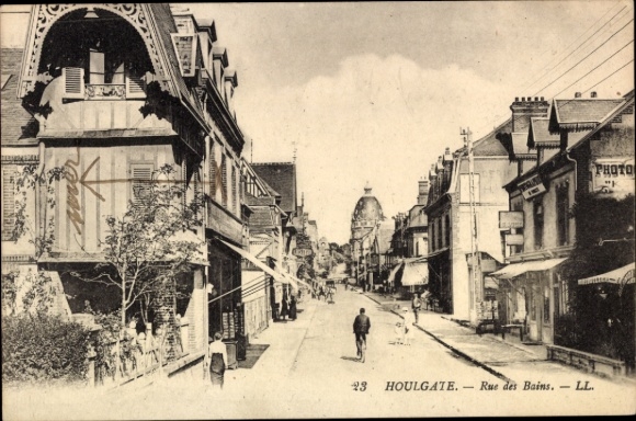 Ak Houlgate Calvados, Strasse Rue des Bains,  Gebäude, Spaziergänger, Fotoshop