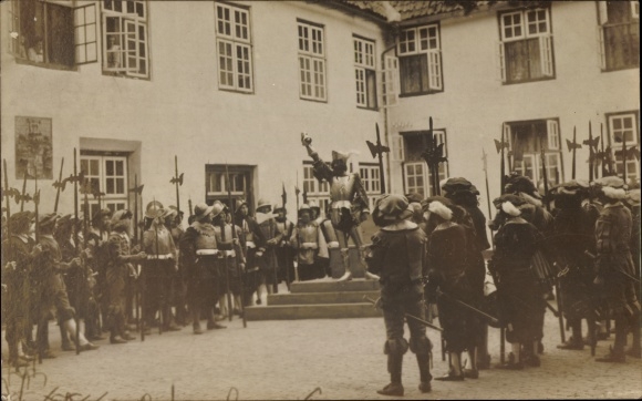 Photo PC Neuenburg Zetel in Oldenburg Friesland, anniversary festival 1913, people in costumes