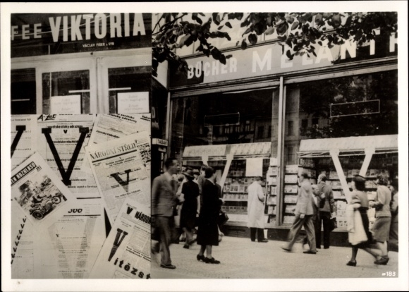 Photo Heinrich Hoffmann, Viktoria coffee house in Prague, July 1941, Narodni Stred newspaper