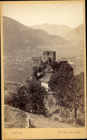 CdV Dorf Tirol Tirolo Zuid-Tirol, ruïne Brunnenburg