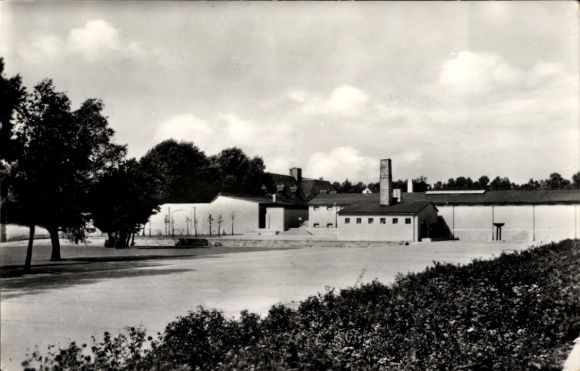 Postcard Ravensbrück Fürstenberg an der Havel, memorial, cell block, crematorium