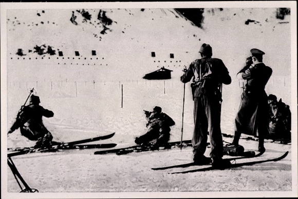 Collection picture Olympia 1936, German military patrol at the target practice