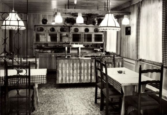 Postcard Eisenberg in Thuringia, Walkmühle restaurant, wooden decor, tables with checkered tablecloths