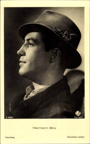 Postcard Actor Hermann Brix, profile view with hat, Ross 3230/1