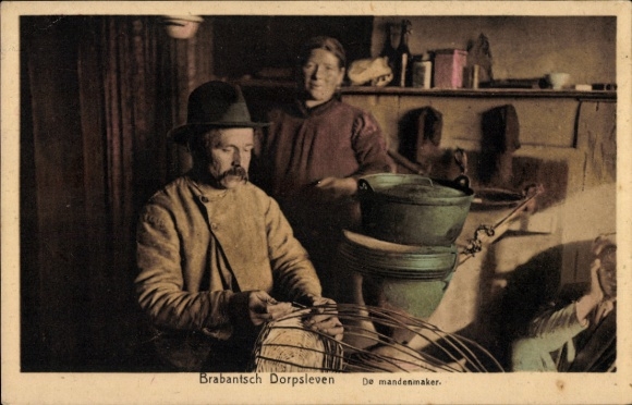 Postcard Beersel Flemish Brabant, basket maker with wife, The basket maker