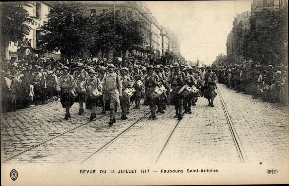PC Paris XI., Faubourg Saint Antoine, review from July 14, 1917