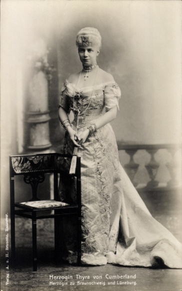 Ak Herzogin Thyra von Cumberland, Herzogin zu Braunschweig und Lüneburg