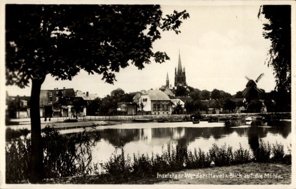 Ak Werder an der Havel, Inselstadt  Blick auf die Mühle,  Ansicht, Wasser, Windmühle